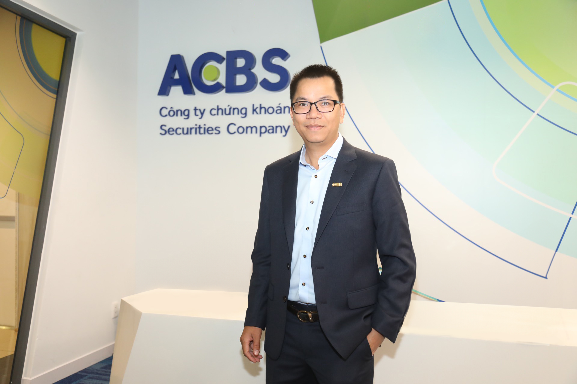 ACBS BỔ NHIỆM PHÓ TỔNG GIÁM ĐỐC PHỤ TRÁCH MẢNG KINH DOANH MÔI GIỚI