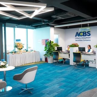 Đến trực tiếp chi nhánh ACBS gần nhất để làm thủ tục chuyển nhượng quyền mua cổ phiếu phát hành thêm