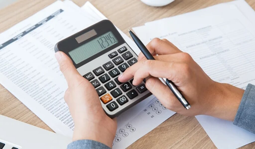 Công thức tính tỷ lệ Margin được xác định dựa trên giá trị tài sản ròng so với tổng giá trị danh mục đầu tư