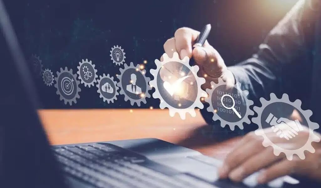 Ngoài tiền ký quỹ, nhà đầu tư cần nộp phí dịch vụ cho Sở Giao dịch chứng khoán, Trung tâm lưu ký và công ty chứng khoán